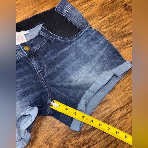 Liz Lange Maternity Midi Shorts Size Small (4/6) - Picture 6 of 7